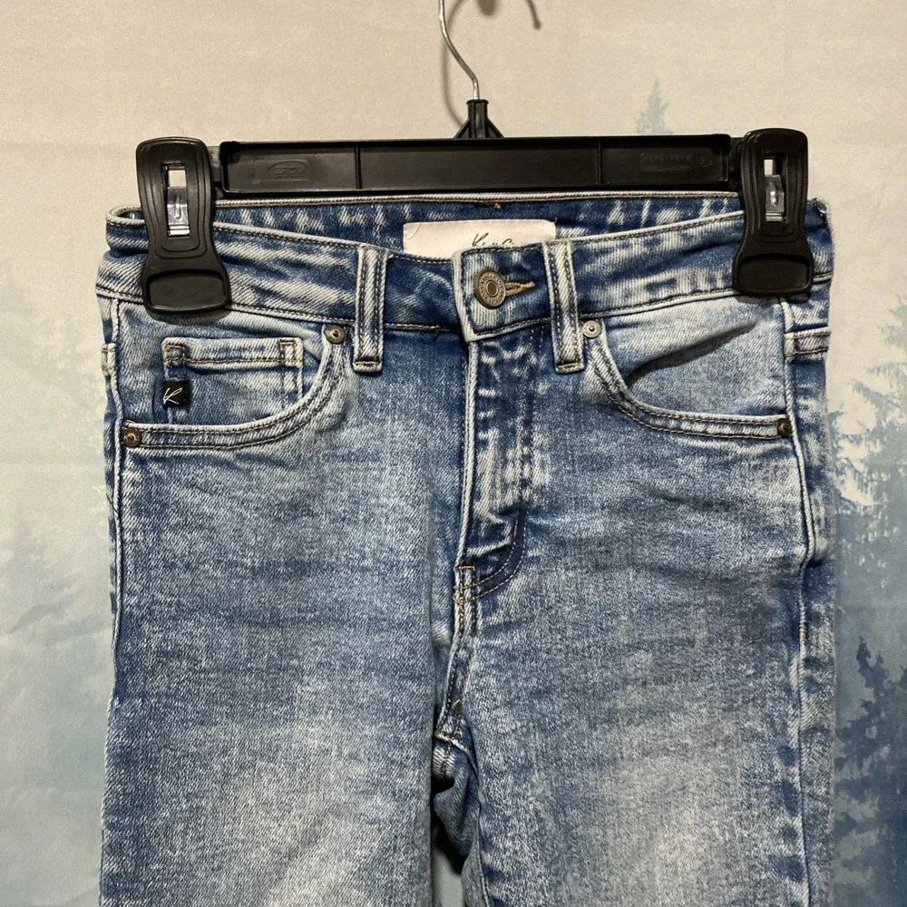 KanCan Jeans Women's 0/23 Blue Acid Wash Distressed High Waist Raw Hem Denim